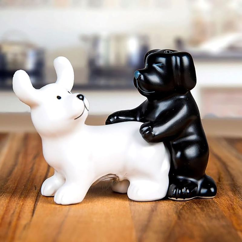 Korean Kitchen Gadgets - ชุดขวดเกลือและพริกไทยเซรามิกสีดำและสีขาว รูปสุนัข ของขวัญแปลกใหม่สำหรับคนรักสุนัข และอารมณ์ขันในครัว ร้านอาหาร