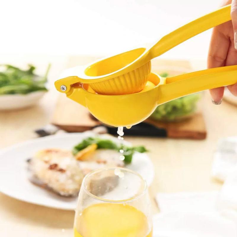 เครื่องคั้นน้ำมะนาวแบบมือหมุน  - Kitchen Gadgets Juicer บทวิจารณ์และราคา